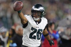 Barkley y Henry protagonizan electrizante duelo dominical entre Eagles y Ravens, 2 potencias