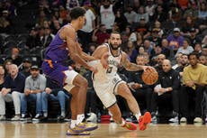 Tyrese Martin anota 30 puntos, un récord personal, y lleva a Nets a triunfo de 127-117 ante Suns