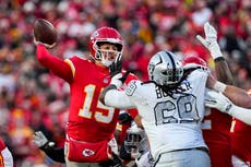 Patrick Mahomes rompe récord del legendario Len Dawson con Chiefs al llegar a 238 pases de TD