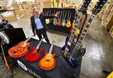 CBP incauta más de 3.000 guitarras Gibson falsas en el puerto de Los Ángeles