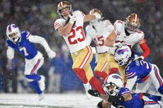 La temporada de McCaffrey podría acabar tras lesión de rodilla en derrota de 49ers ante Bills