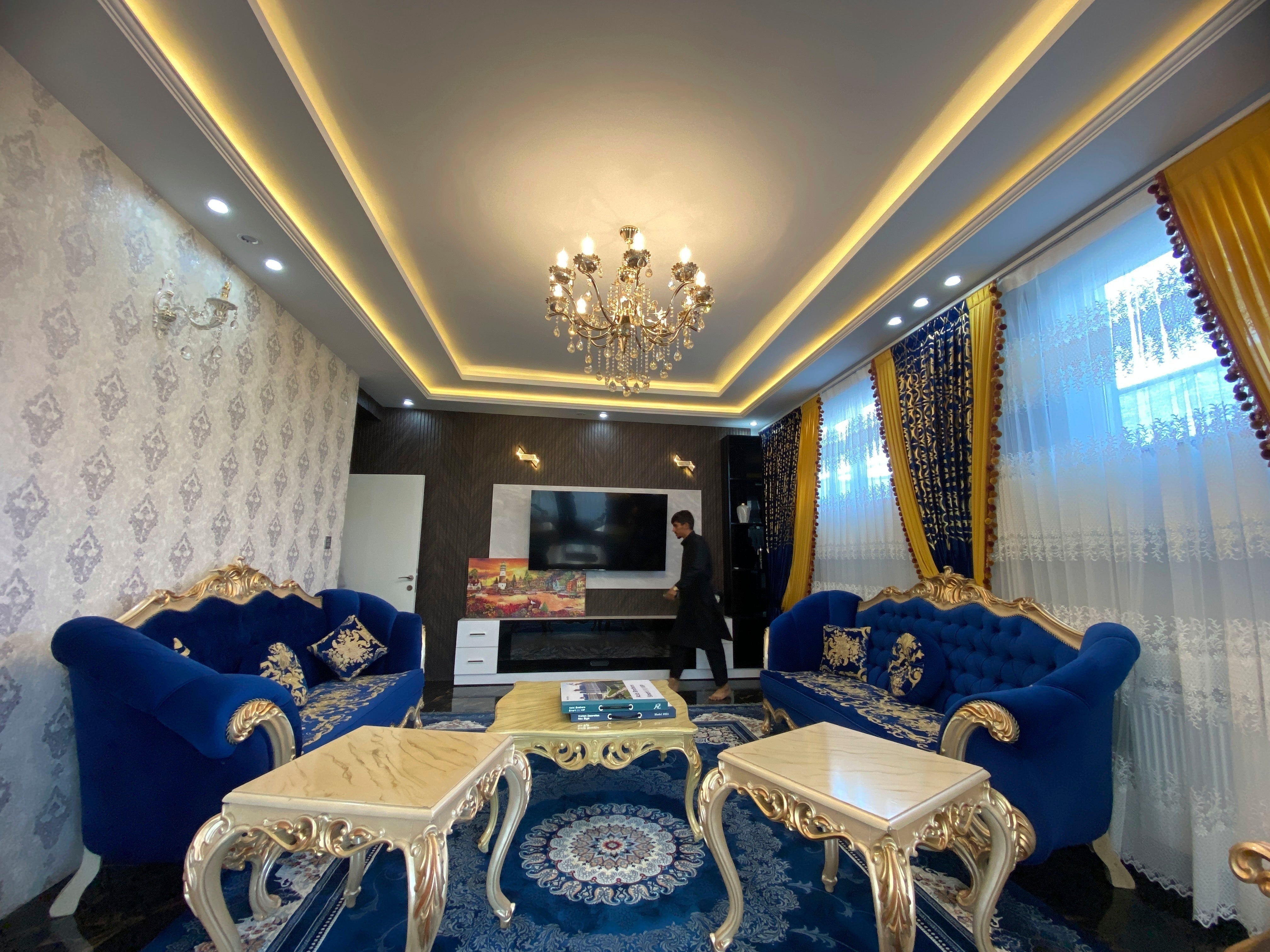 REP-GEN AFGANISTÁN-VIVIENDAS DE LUJO