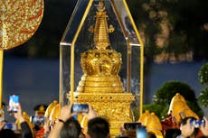 Reliquia de Buda prestada por China recibe cálida bienvenida en Tailandia