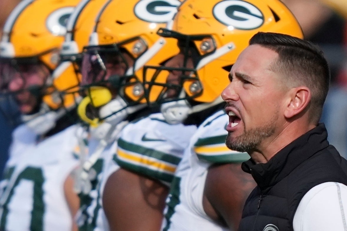 PACKERS-LIONS PANORAMA