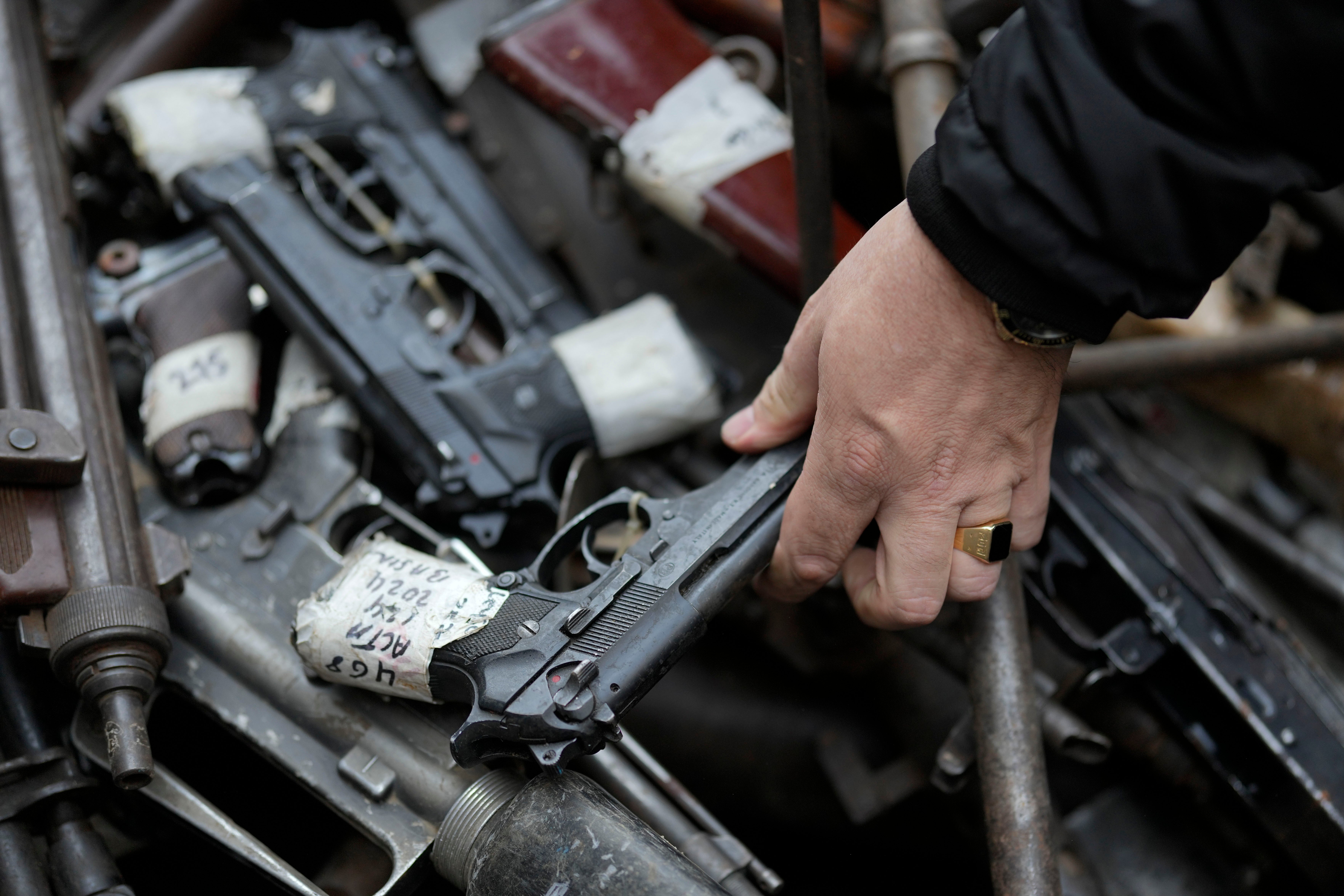 COLOMBIA-ARMAS FUNDIDAS