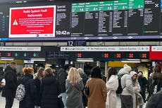 Servicio ferroviario en Reino Unido opera con normalidad tras falla en sistema de comunicaciones