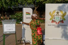 Ghana vota en elecciones generales marcadas por la peor crisis económica en una generación