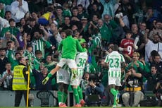 Gol en descuento arrebata victoria al Barça en visita a Betis