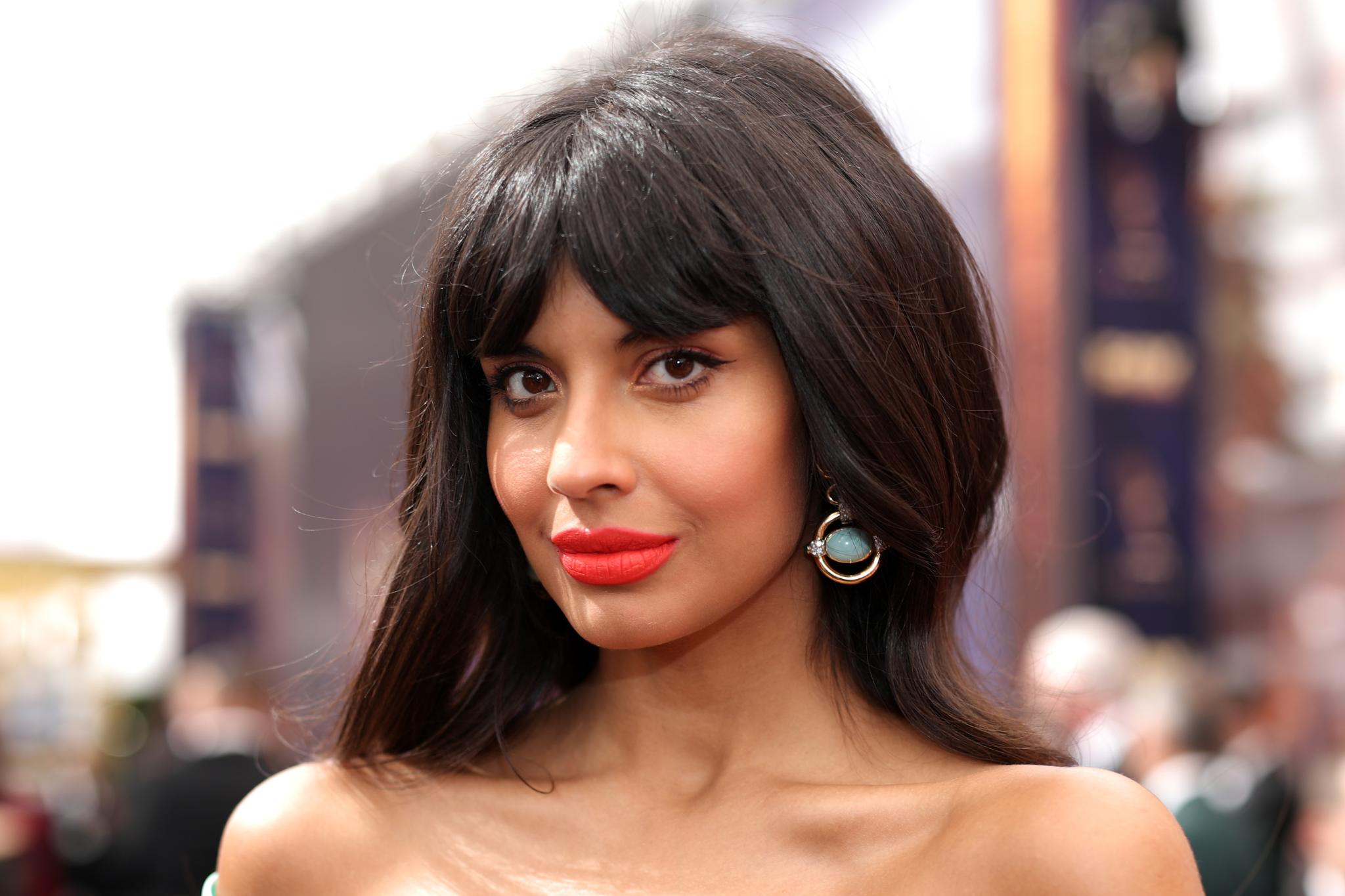 La actriz Jameela Jamil también ha afirmado que los estudios están exigiendo simplificar las tramas