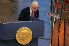Sobreviviente japonés de bomba atómica rememora sus horrores al aceptar el Nobel de la Paz