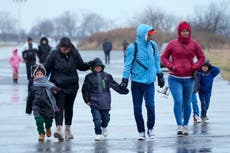 NY recorta albergues para migrantes por menor cruces en frontera y amenazas de deportación de Trump