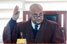 Tribunal de Macedonia del Norte aplaza fallo sobre ley de idiomas en medio de tensiones étnicas