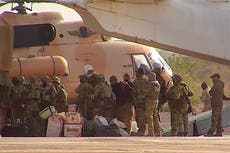 Grupo de derechos denuncia abusos de mercenarios rusos contra civiles en Mali