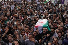 Funeral de activista se convierte en clamor de justicia para otros sirios desaparecidos