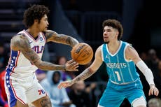 Maxey anota 40 y George suma 33 y 76ers vencen 121-108 a Hornets