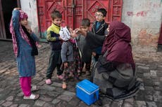 Pakistán pospone campaña de vacunación contra la polio tras boicot de trabajadores de salud