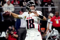 Cousins afirma que no olvidó cómo jugar de quarterback tras perder la titularidad con los Falcons