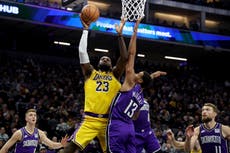 Otro récord para LeBron James en la victoria de los Lakers 113-110 sobre los Kings