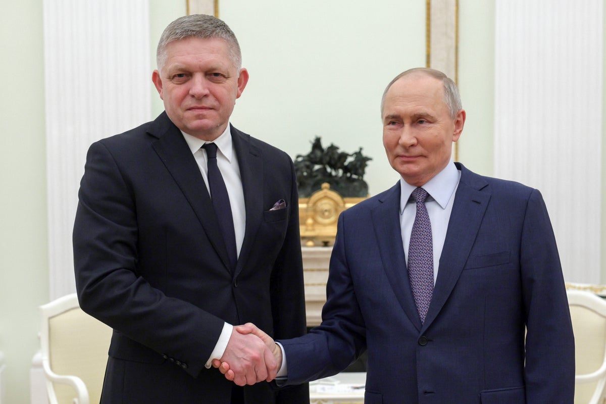 En inusual visita de mandatario de un país de la UE, Putin recibe en el ...