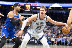 Moritz Wagner, pívot de Magic, se perderá el resto de la temporada por lesión