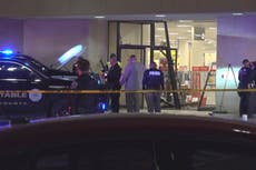 Texas: Identifican a conductor de camioneta abatido por la policía tras irrumpir en centro comercial