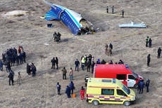 Accidente aéreo en Kazajistán deja 38 muertos y 29 sobrevivientes