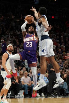 Kyrie Irving anota 20 puntos y los Mavs ganan su primer partido sin Doncic al vencer 98-89 a Suns