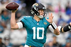 Jaguars vencen a los Titans 20-13 completando una rara barrida en la serie