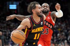 Young anota 34 y los Hawks propinan la 10ma derrota al hilo a Raptors al ganar 136-107 en Toronto