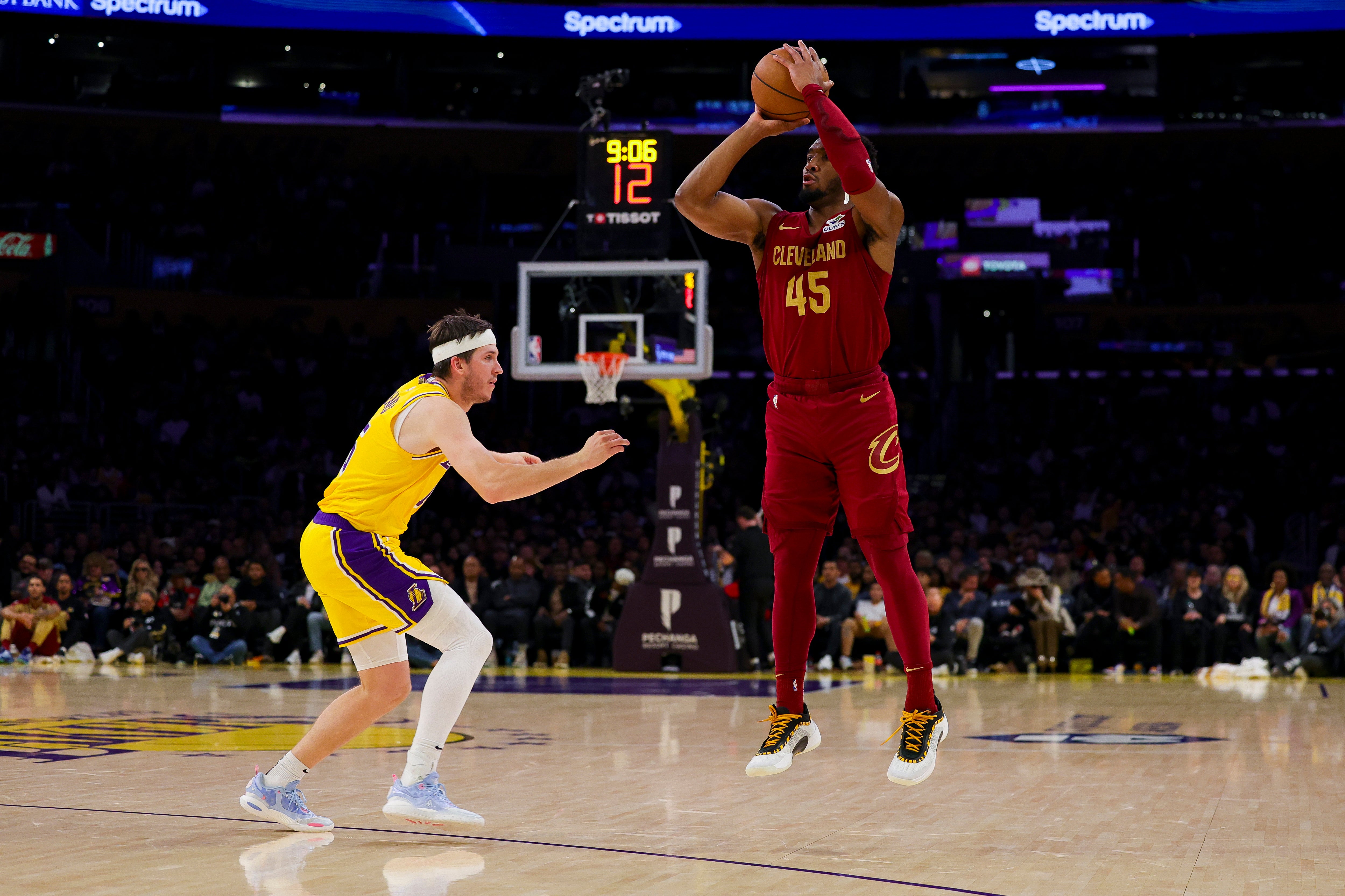 CAVALIERS-LAKERS