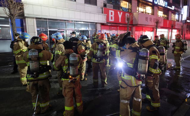 SURCOREA-INCENDIO-EDIFICIO