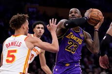 James supera el récord de Jordan de juegos de 30 puntos en triunfo de Lakers 119-102 sobre Hawks