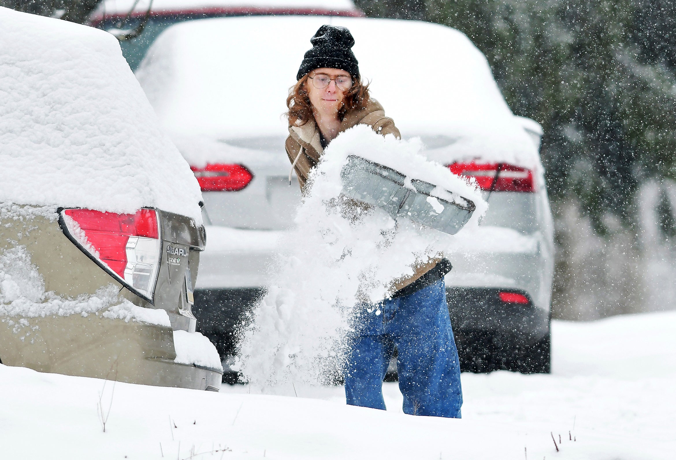 Advierten sobre nieve y hielo por fuerte tormenta invernal en región central de EEUU