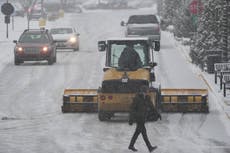 Tormenta invernal arroja frío, nieve y hielo desde el sur hasta el este de EEUU