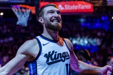 DeRozan brilla mientras los Kings resisten al Heat 123-118 en doble prórroga