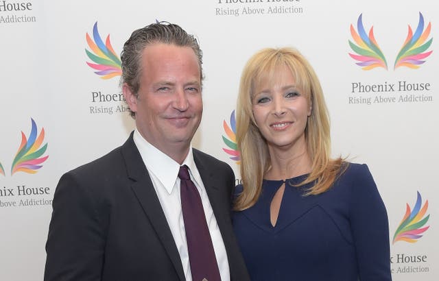 <p>Matthew Perry y Lisa Kudrow</p>