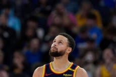 Stephen Curry y los Warriors sufren otra humillante derrota en casa