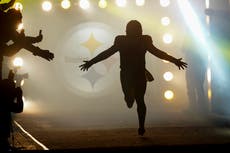 Russell Wilson vuelve a playoffs con Steelers, concentrado en el presente, no en un futuro incierto