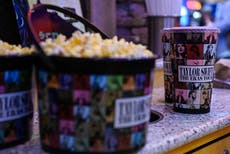 ¿Cantar o guardar silencio? La etiqueta moderna en el cine desata debate
