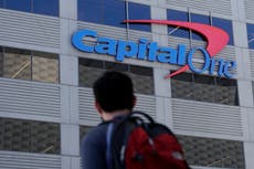 Capital One enfrenta demanda que asegura que defraudó a sus clientes por $2.000 millones