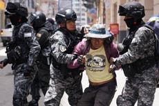 La policía de Bolivia detiene a 41 seguidores del expresidente Evo Morales tras protesta