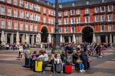 España bate nuevo récord con 94 millones de turistas extranjeros en 2024