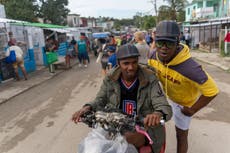 Cuba informa sobre más de un centenar de presos liberados, ONGs computan unos 50 como políticos