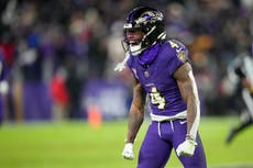 El receptor de los Ravens Zay Flowers está en duda contra los Bills por lesión de rodilla