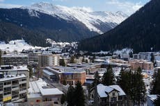 La fortuna de los más ricos se disparó en 2024, dice grupo contra pobreza antes de cumbre de Davos