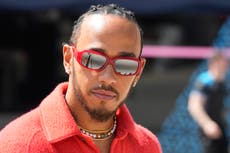 Lewis Hamilton llega a Maranello para su primer día en Ferrari