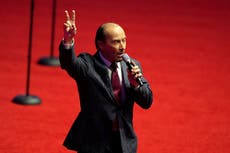 Lee Greenwood habla sobre la investidura de Donald Trump y las biblias