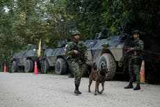Colombia: 65 disidentes de exFARC se desmovilizan. Gobierno ofrece recompensa por cabecillas del ELN