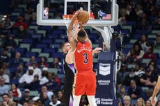 McCollum lidera remontada de 25 puntos de Pelicans en triunfo 123-119 ante Jazz