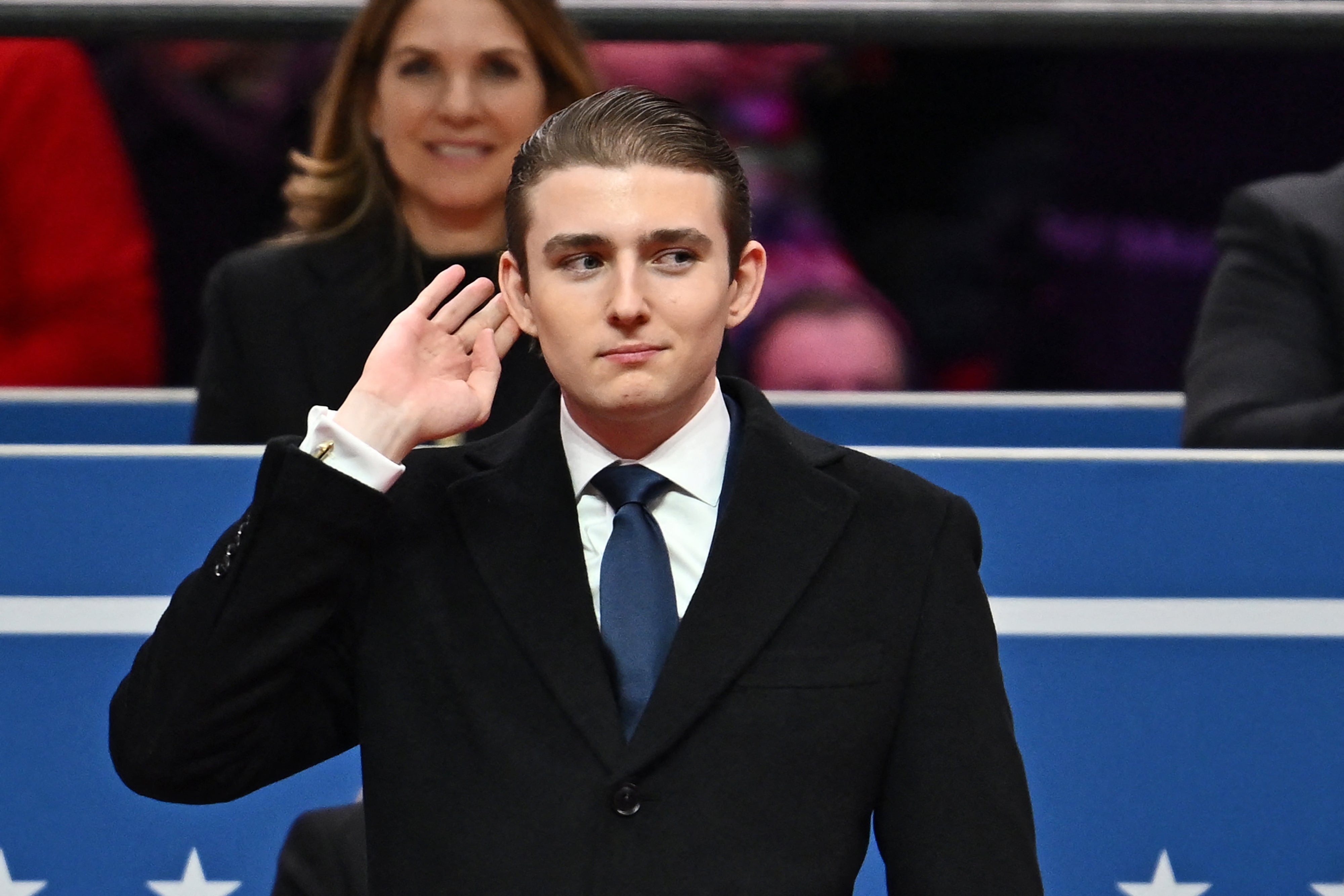 Barron, el hijo menor del presidente de EE. UU., Donald Trump, cerró una planta entera de la Torre Trump, ubicada en Nueva York, para una cita, según un informe